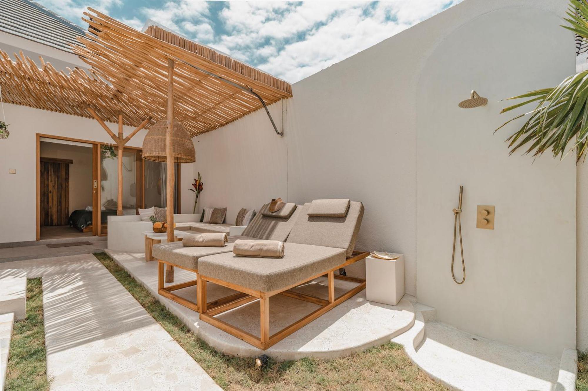 Aestetika Villa Sanur - 3-Min Walk To Beach Exterior photo